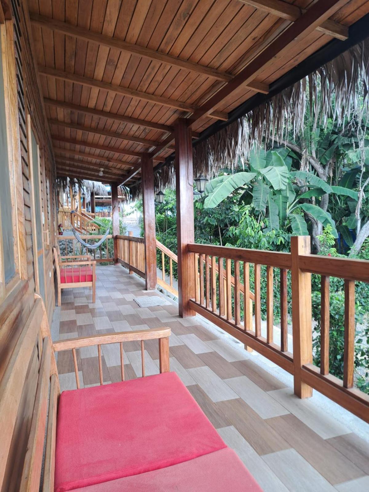 Hotel Casa Albura Puerto López Exterior foto
